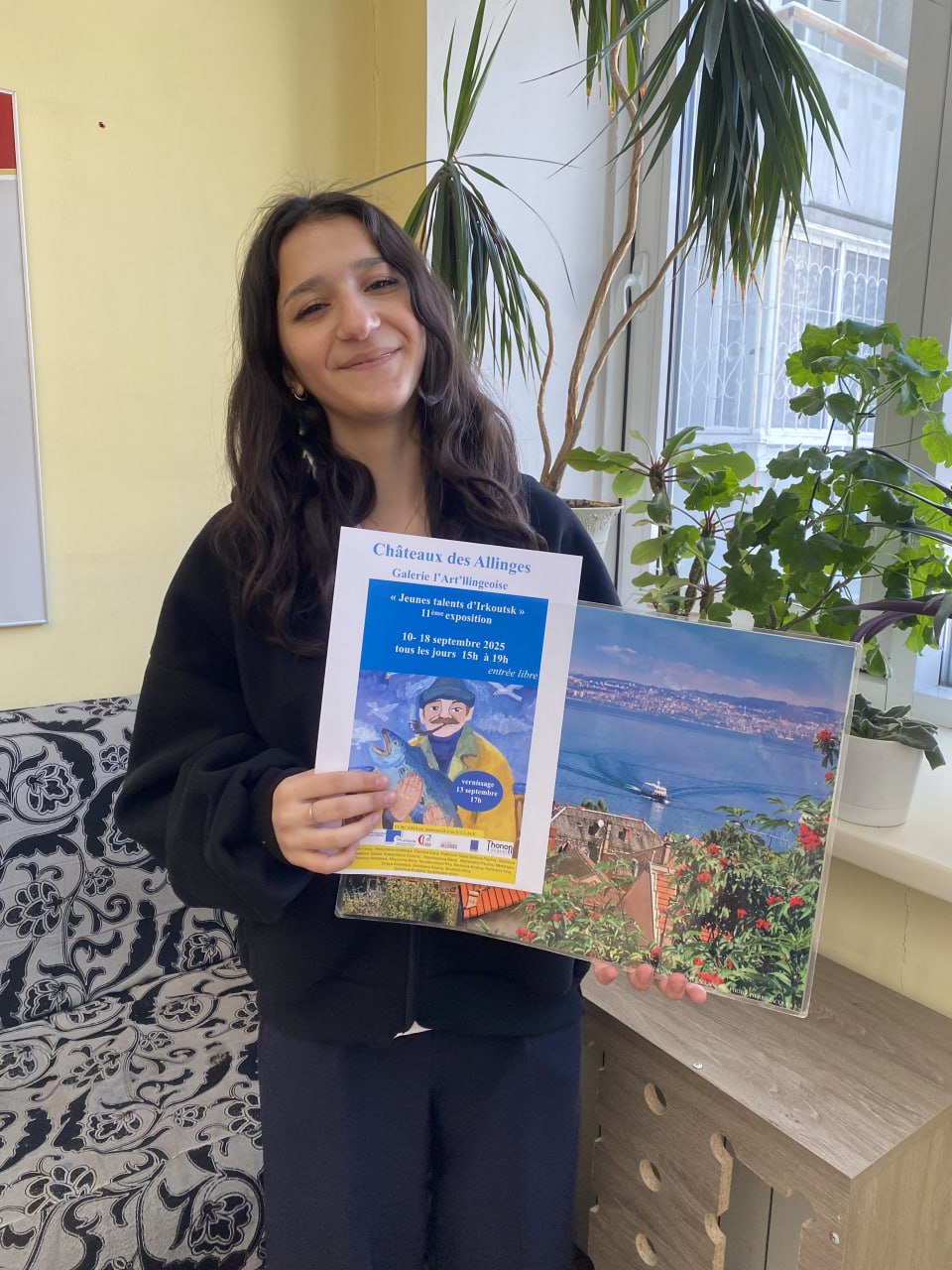 Юные художники Иркутска получили награды за участие в международной выставке во Франции Юные художники Иркутска получили награды за участие в международной выставке во Франции