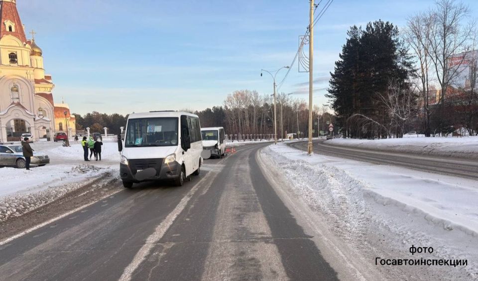 Прокуратура Шелехова контролирует установление обстоятельств происшествия с участием общественного транспорта