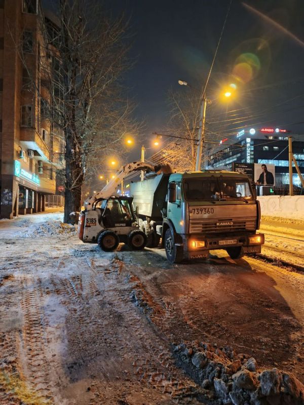 Механизированная уборка улиц ведется во всех районах Иркутска