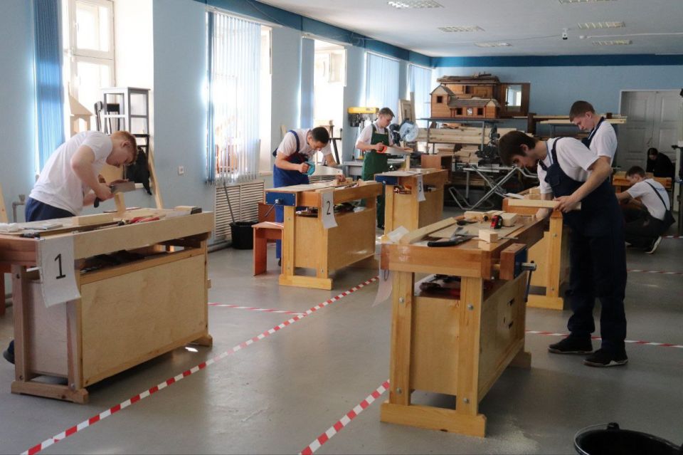 Премии Губернатора Иркутской области получат призеры Национального чемпионата «Абилимпикс» и их наставники