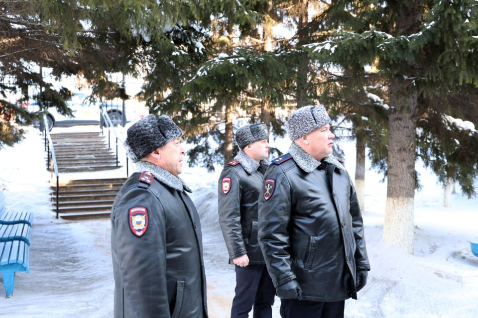 Дмитрий Ильичев посетил отдел полиции в поселке Бохан