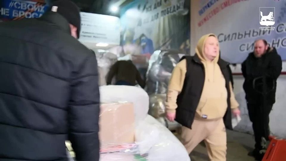 Руслан Болотов: Ко Дню защитника Отечества для земляков в зону СВО отправили полную фуру гуманитарной помощи со склада на Ямской, 12. В этой партии – мотоциклы, квадроциклы, оборудование для шиномонтажа, техника...