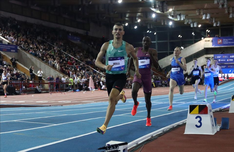 Спортсмен Приангарья Дмитрий Пасечник стал бронзовым призером XXXV международных соревнований по легкой атлетике «Русская зима»