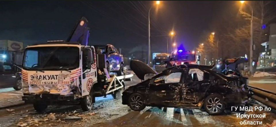 Прокуратура поставила на контроль ход и результаты процессуальной проверки, организованной сотрудниками полиции, по сообщению о дорожно-транспортном происшествии, повлекшем гибель нескольких человек