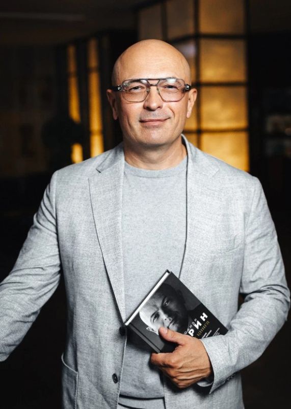 Мы снова запускаем народное голосование за врачей в рамках проекта «Клиника года-2025»!