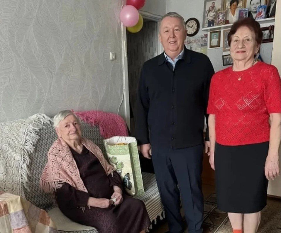 Ветеран тыла Лидия Матюхина из Иркутска отметила 100-летний юбилей