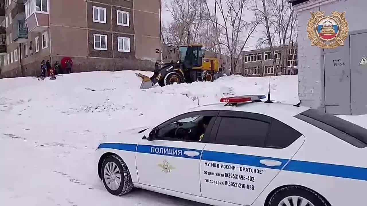В Братске, благодаря неравнодушию местных жителей, ликвидировали несанкционированную горку