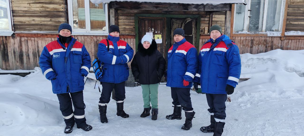 В Бодайбо продолжаются работы по обеспечению отопления в домах, пострадавших от коммунальной аварии В Бодайбо продолжаются работы по обеспечению отопления в домах, пострадавших от коммунальной аварии