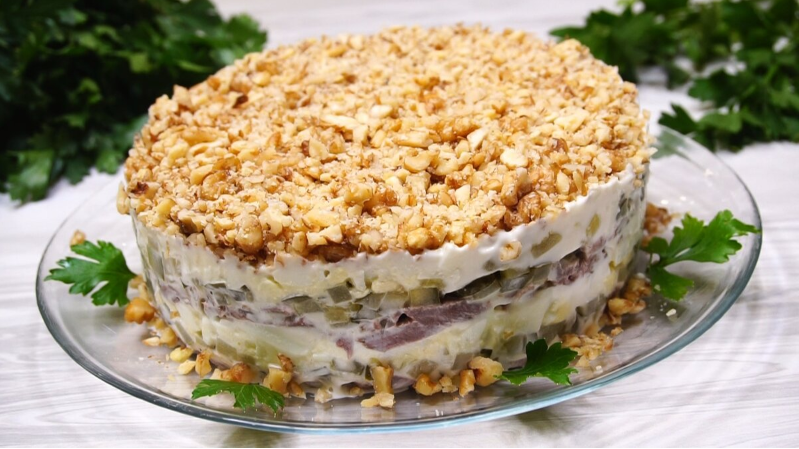 Салат «Принц»: простой, но впечатляющий кулинарный шедевр для вашей семьи