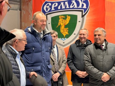 Сергей Петров: Накануне в Ангарске с рабочим визитом побывали заместитель начальника Управления Президента РФ по внутренней политике Евгений Николаевич Грачев и сопредседатель Высшего совета Всероссийской ассоциации развития...