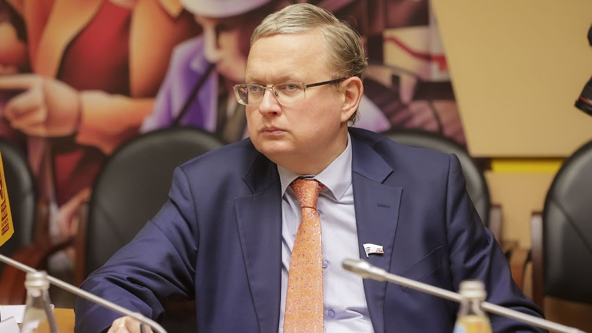 Центробанк и Минфин: как прогноз Делягина стал реальностью