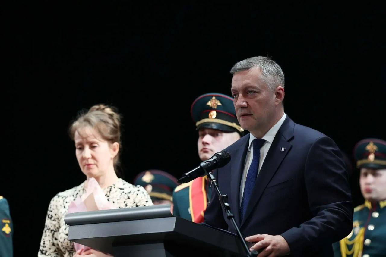 Ко Дню защитника Отечества в Иркутске прошел концерт «Армия страны – армия народа!»