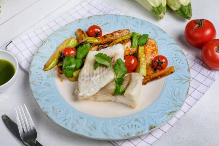 Как приготовить филе трески с кабачками и соусом песто