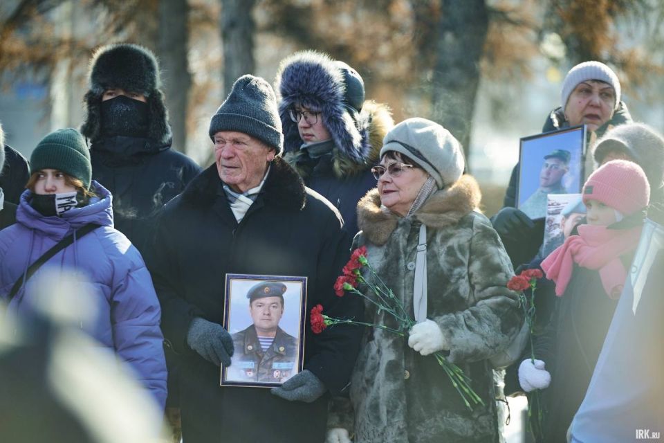 23 февраля в Иркутске на площади Декабристов состоялся митинг, посвященный Дню защитника Отечества
