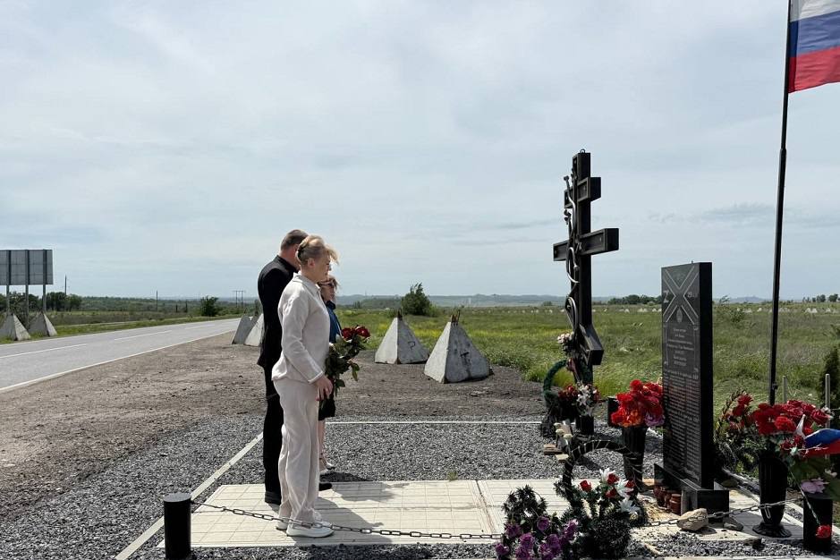 В июле 2022 года Иркутская область взяла шефство над городом Кировском Луганской Народной Республики В июле 2022 года Иркутская область взяла шефство над городом Кировском Луганской Народной Республики