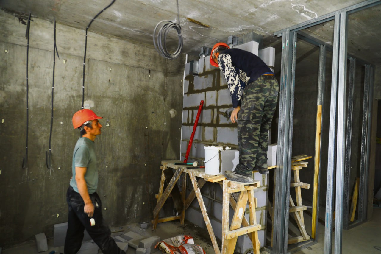 Новоселье «с видом на новую школу» Новоселье «с видом на новую школу»