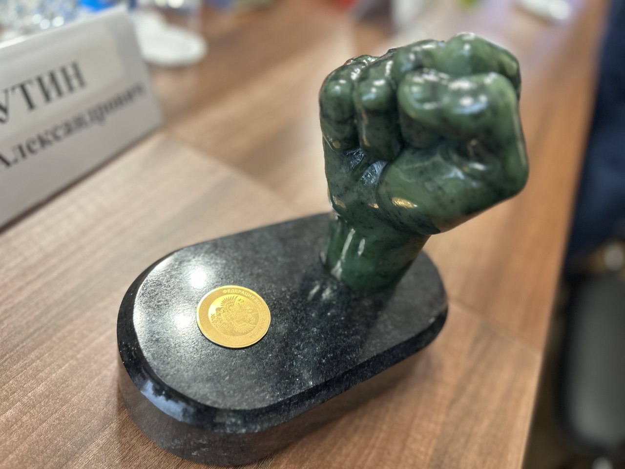 Генеральный секретарь Федерации бокса России Александр Беспутин посетил Ангарск Генеральный секретарь Федерации бокса России Александр Беспутин посетил Ангарск