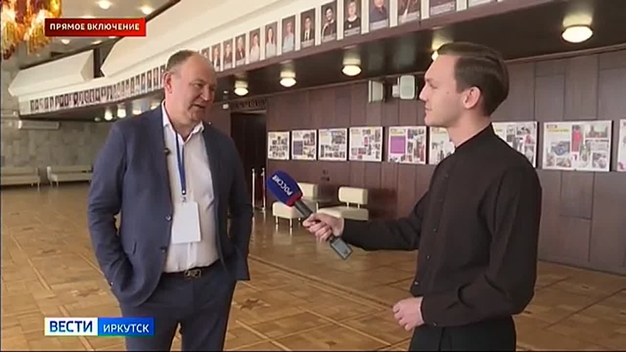 В эти минуты в музыкальном театре имени Загурского в Иркутске проходит «Академия от первого лица»