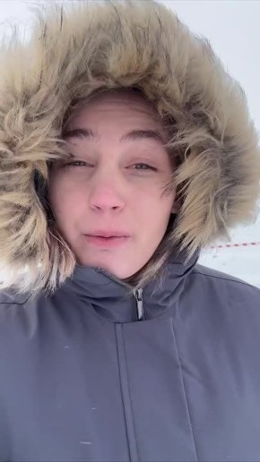 Руки после прямого включения отогревала минут 20 Да и что говорить, даже камера не хотела поворачиваться