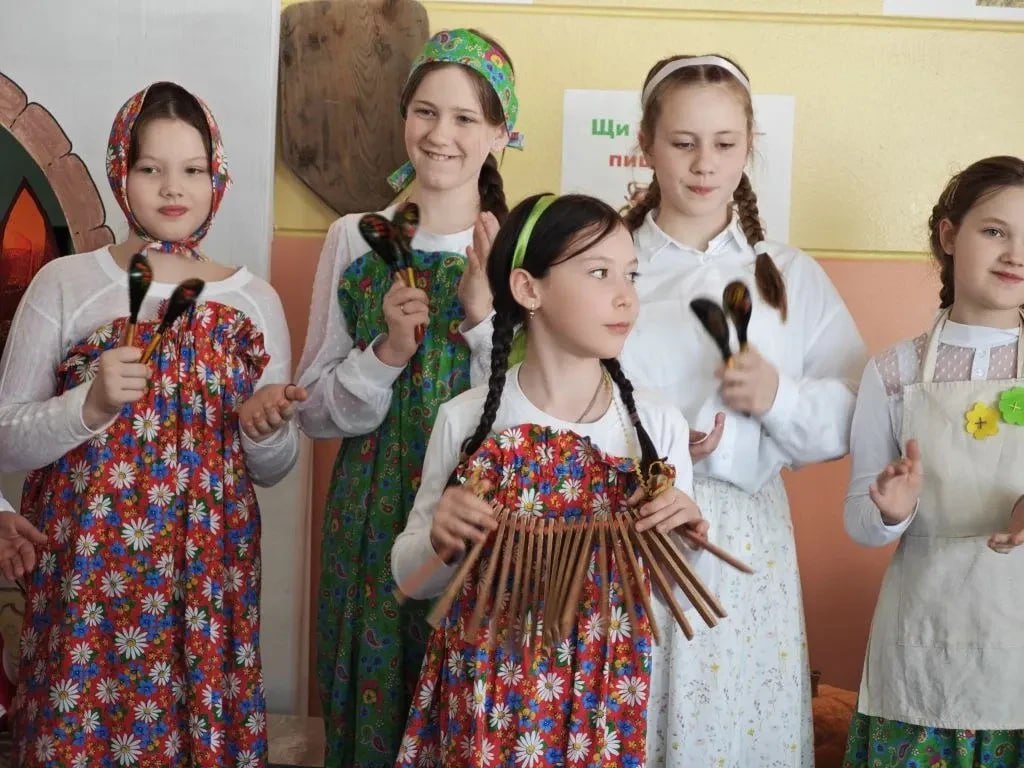 Праздник русской кухни состоялся в иркутской школе № 80 Праздник русской кухни состоялся в иркутской школе № 80