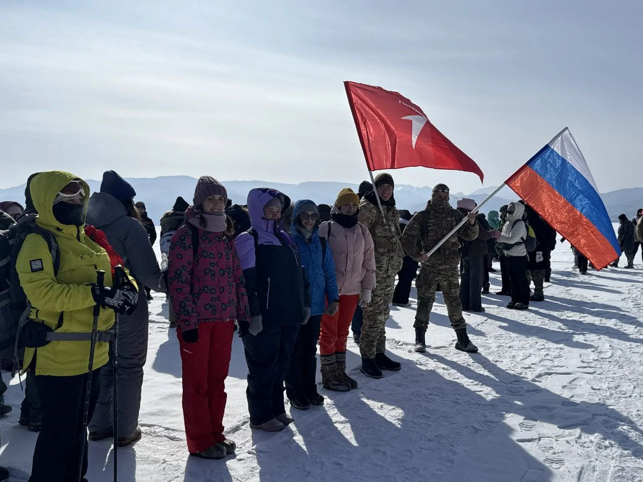 Ледовый переход по Байкалу совершили более 200 участников Движения Первых Ледовый переход по Байкалу совершили более 200 участников Движения Первых