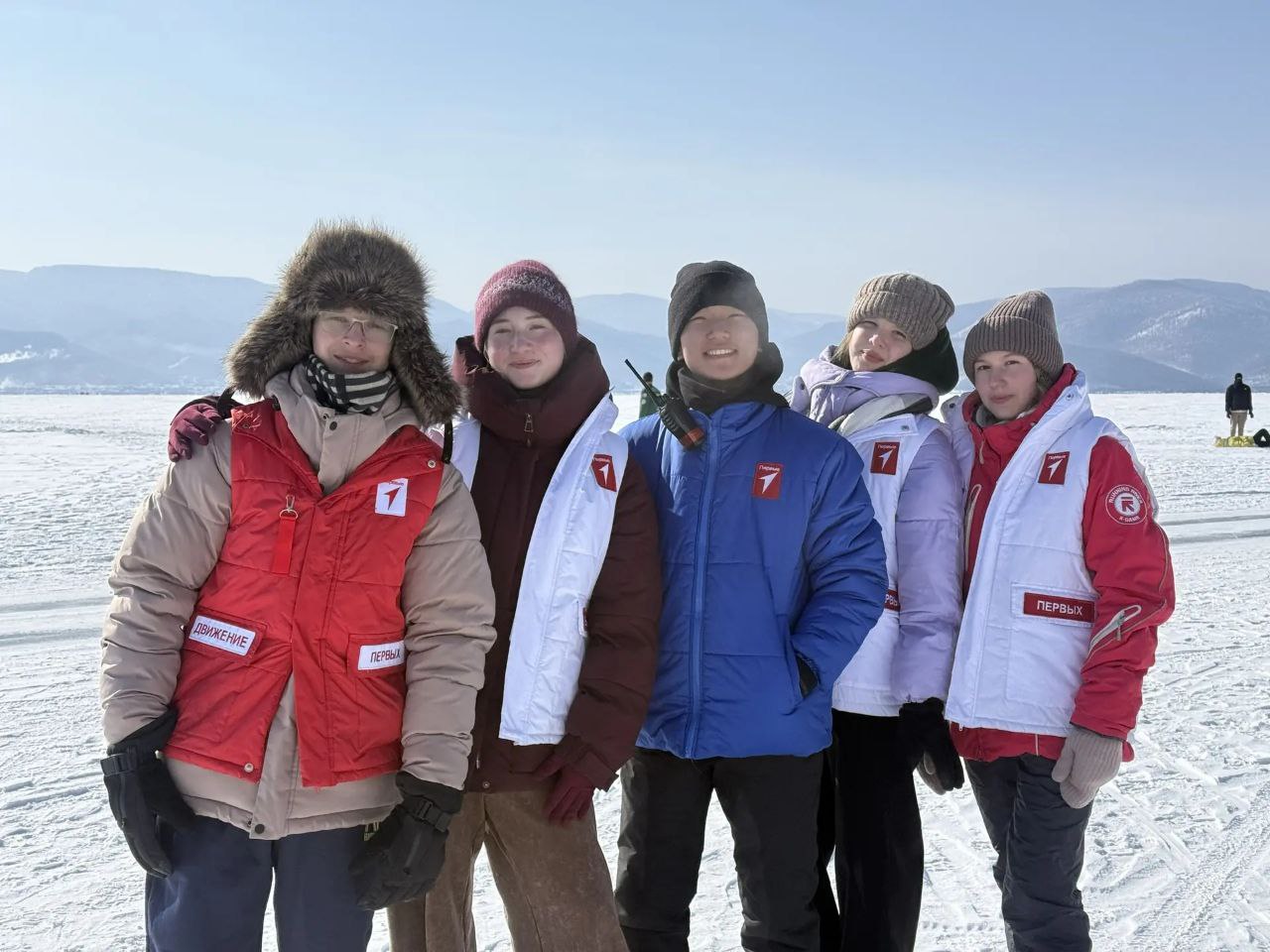 Ледовый переход по Байкалу совершили более 200 участников Движения Первых Ледовый переход по Байкалу совершили более 200 участников Движения Первых