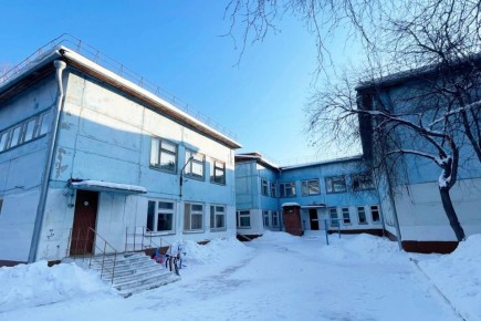 В Саянске по нацпроекту «Молодежь и дети» капитально отремонтируют фасад детского сада «Василек»