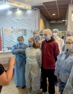 Экскурсию для школьников провели в Ивано-Матренинской детской клинической больнице