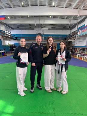 ����������� ���������� �������� ������ ������ � ���������� ���������� ������������ ������ �� ��������� ��� ����� ������� �� 21 ����, ������� � 27 ������� �� 1 ����� ����������� � ��������