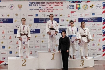 Спортсмены Прибайкалья стали победителями и призерами первенства Сибирского федерального округа по дзюдо среди юниоров и юниорок до 23 лет, которое 1 марта прошло в спортивном комплексе «Таежный» в Братске