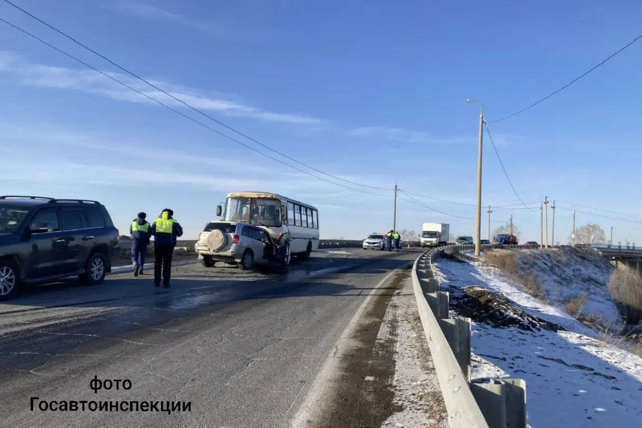 Прокуратура контролирует установление обстоятельств ДТП с рейсовым автобусом