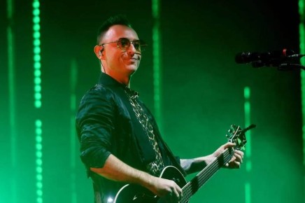 В ледовом дворце «Айсберг» отгремел юбилейный концерт группы «Звери» (12+)