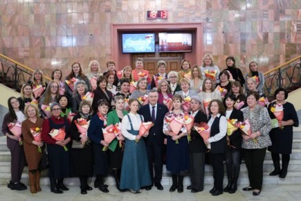 ����� ������ � ���������� 8 ����� ���������� � ��������������� � �������� �������� ���������� ���