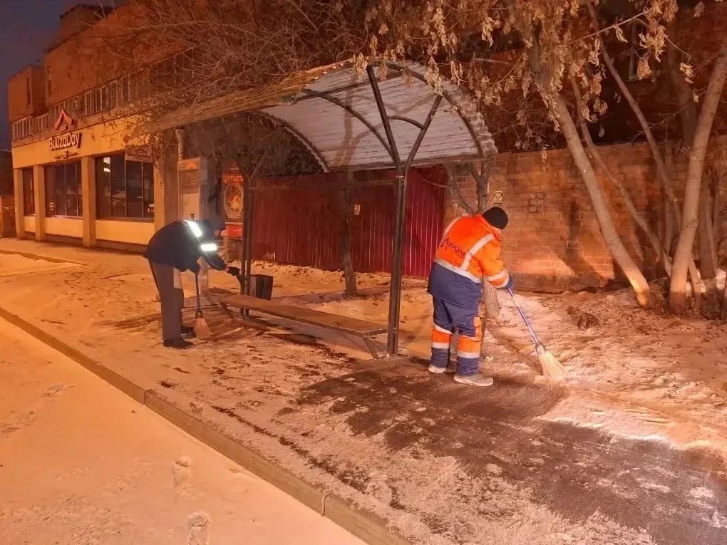 После непогоды в Иркутске усилили уборку улиц и обработку от гололеда После непогоды в Иркутске усилили уборку улиц и обработку от гололеда
