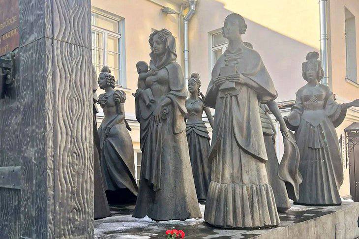 В Иркутске установят монументальную композицию «Жены декабристов. Врата судьбы»