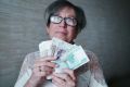 Томичи определили оптимальный размер пенсии в 52 тысячи рублей