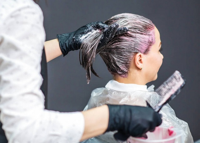 Эффективные методы удаления краски для волос с кожи: проверенные советы