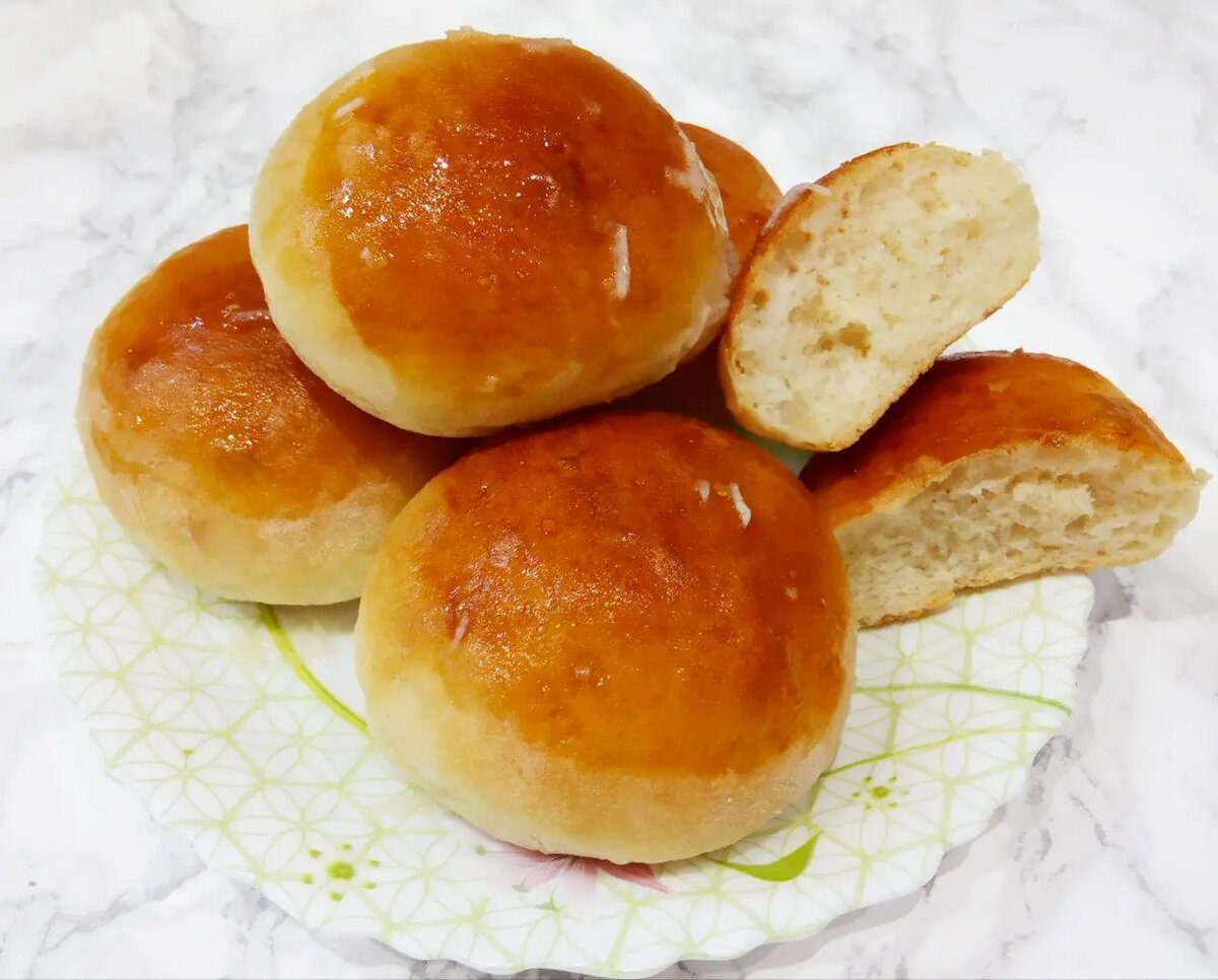 Воздушные пампушки с чесноком: идеальное дополнение к борщу