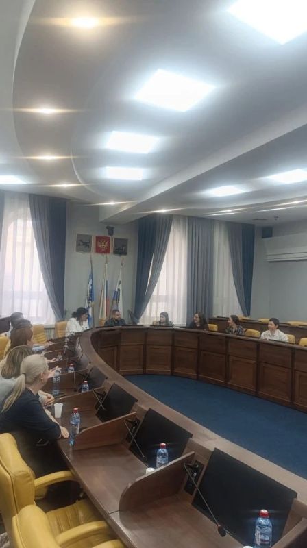 Меры по сохранению детей в семьях обсудили в столице Прибайкалья