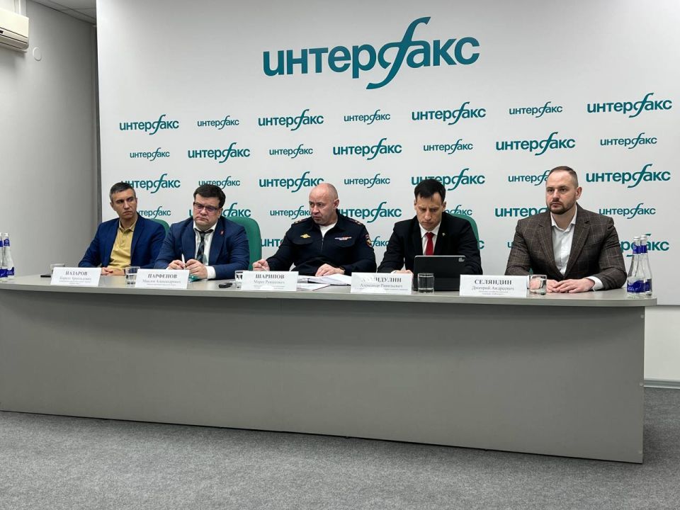 ���� ����� ��� � ����������, �������� ���������� � ������������: ������������ ���������������� �������� �� �������� �������� ����� � ������ ������