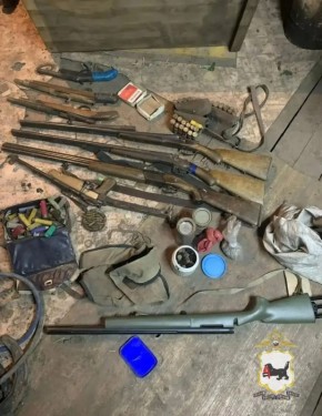 В Зиминском районе полицейские изъяли у мужчины ружья, патроны и учебную гранату