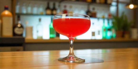 Космополитен сквозь годы: простая история популярности