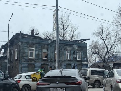 Погода сегодня в городе так себе, небольшой дождик, большой ветер