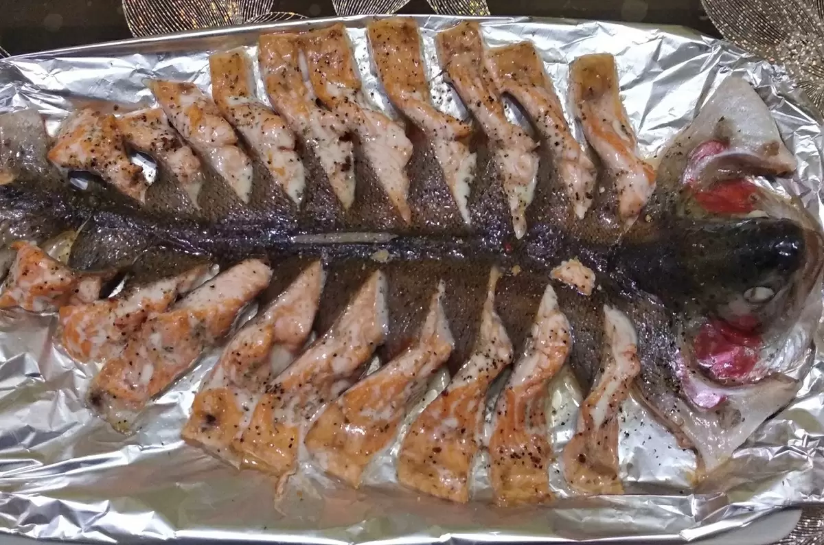 Запеченная рыба: как сделать блюдо идеальным на любом столе