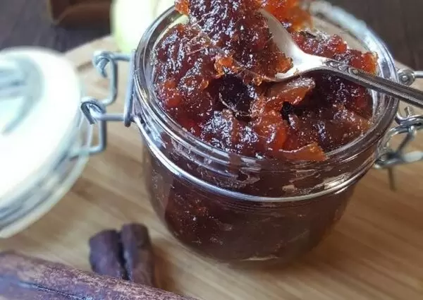 Карамелизированные яблоки со специями: зимняя радость для сладкоежек