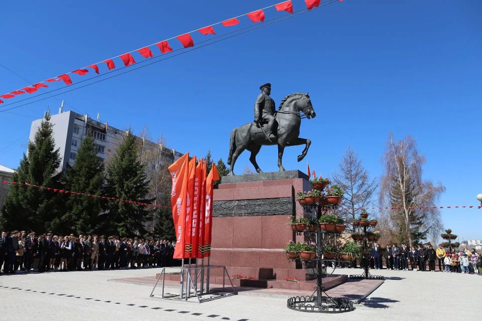 Памятные мероприятия в честь 81-й годовщины Победы в Великой Отечественной войне прошли в Иркутске Памятные мероприятия в честь 81-й годовщины Победы в Великой Отечественной войне прошли в Иркутске