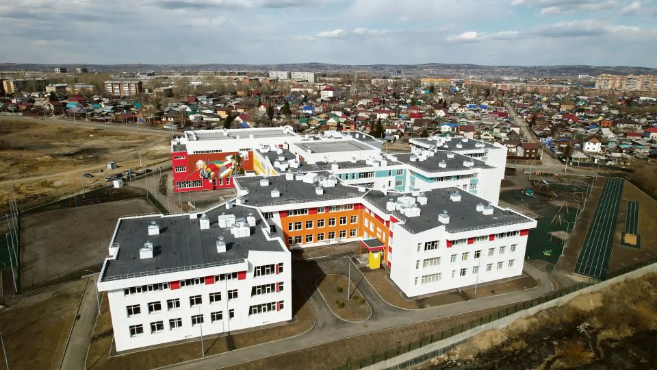 Эффективный 2025-й для Иркутска: самое важное из отчета мэра Руслана Болотова в его цитатах Эффективный 2025-й для Иркутска: самое важное из отчета мэра Руслана Болотова в его цитатах