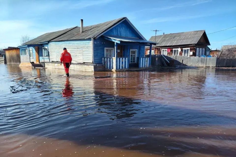 Иркутская область успешно справилась с паводком: жилые дома в безопасности Иркутская область успешно справилась с паводком: жилые дома в безопасности