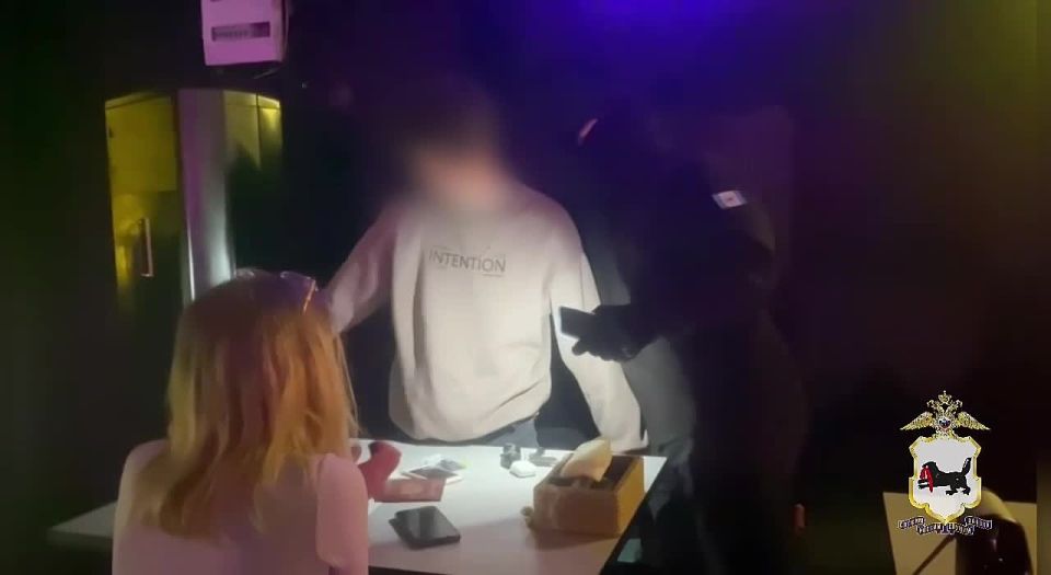В Иркутске полицейские продолжают проводить рейды по ночным заведениям