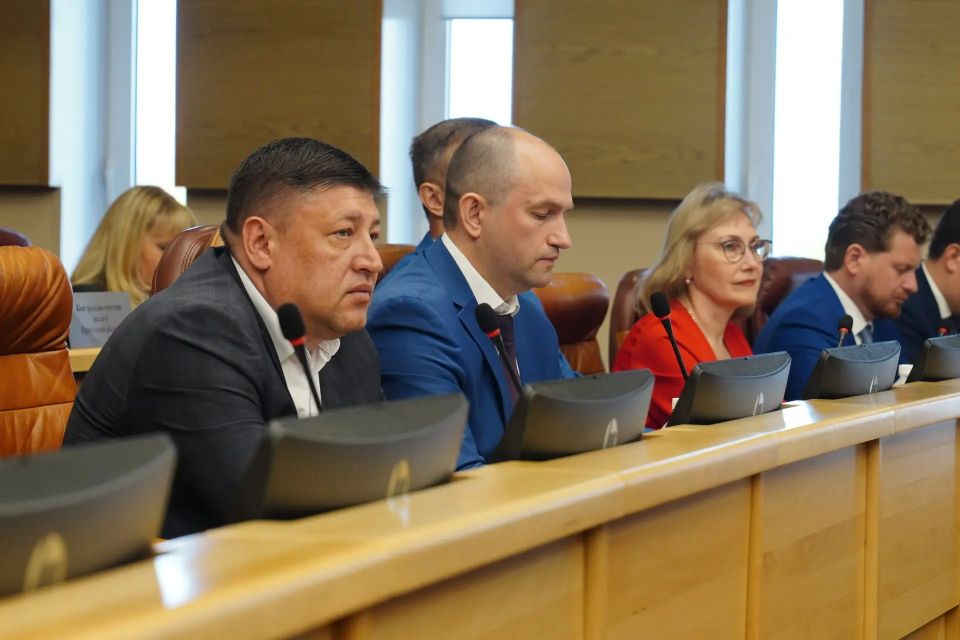 Заксобрание утвердило членов нового созыва Общественной палаты Иркутской области Заксобрание утвердило членов нового созыва Общественной палаты Иркутской области